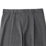 【10/17(土)18:00販売開始予定】<SANTANIELLO×THE SOLE> CORICE ウールストレッチ 1プリーツテーパードパンツ グレー ※MASTER PLAN、MINIMAL WARDROBE、菅原靴店3社別注 THESOLEキーチェーン付き