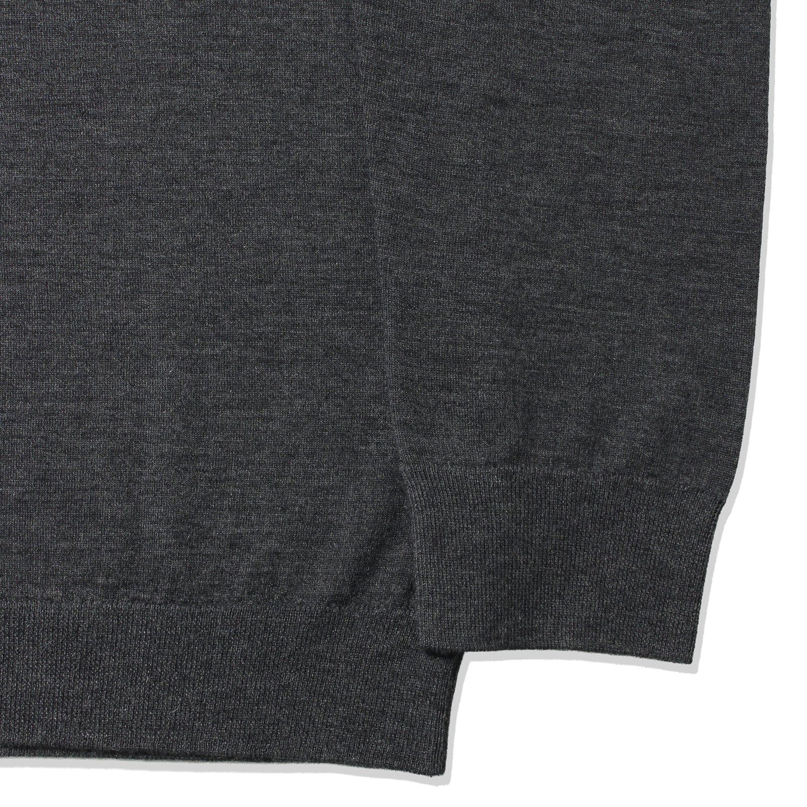 【未使用】THE SOLE 30ゲージ カシミヤ クルーネックニット ブラック THE SOLE（ザソール） 30ゲージ アラシャンカシミヤ クルーネック