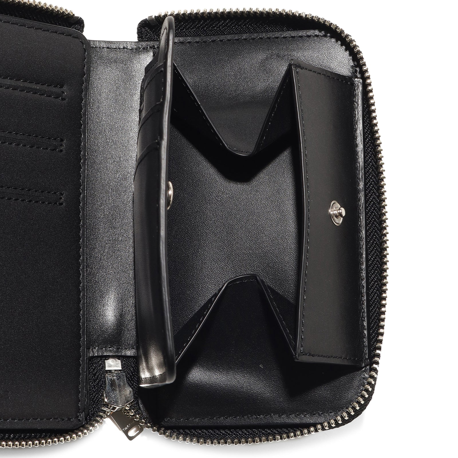 THE SOLE（ザソール）クロコダイル ミッドジップウォレット ブラック