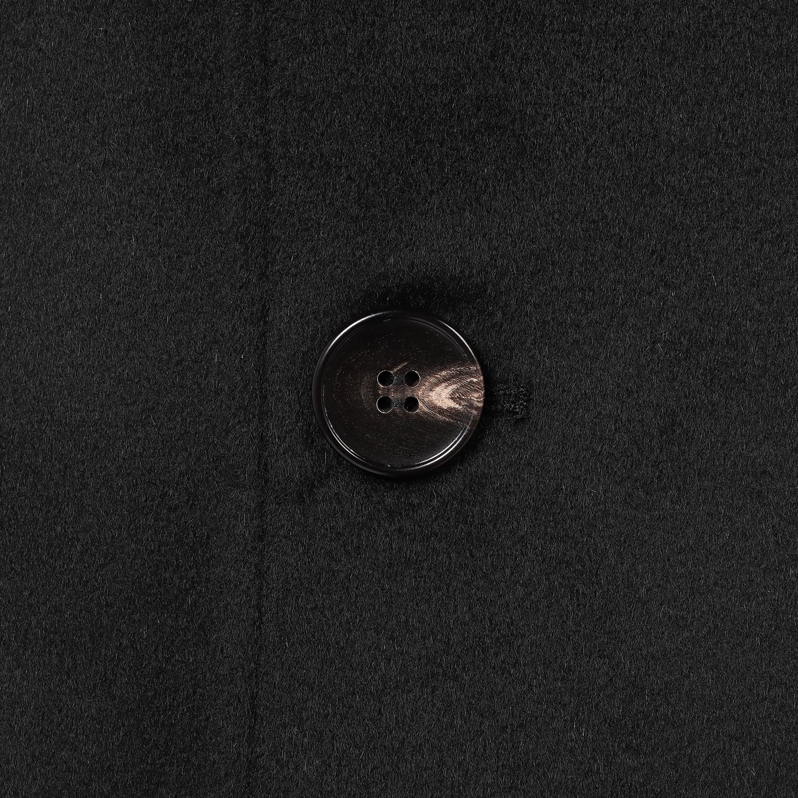 Finjack（フィンジャック）グアナコカシミヤ ブラックダブルチェスター