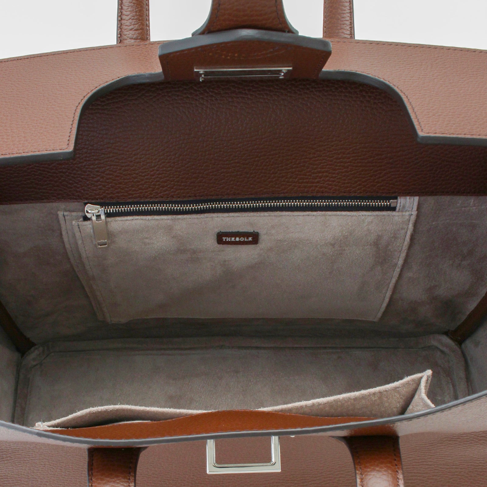 極上美品The Sole　PATTINA THE SOLE（ザソール）PATTINA フラップトートバッグ アルデンヌ マロン